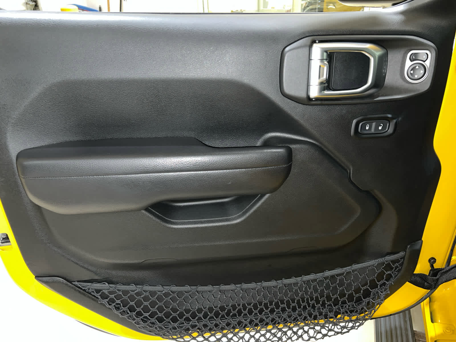 Used 2018 Jeep Wrangler Unlimited Sport S image 15