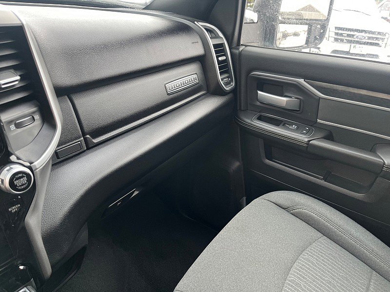 Used 2024 RAM 2500 Big Horn w/ Sport Appearance Package image 17