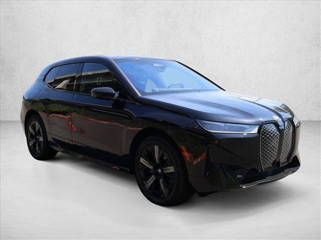 Certified 2023 BMW iX xDrive50 w/ Sport Package AWD/4WD image 4