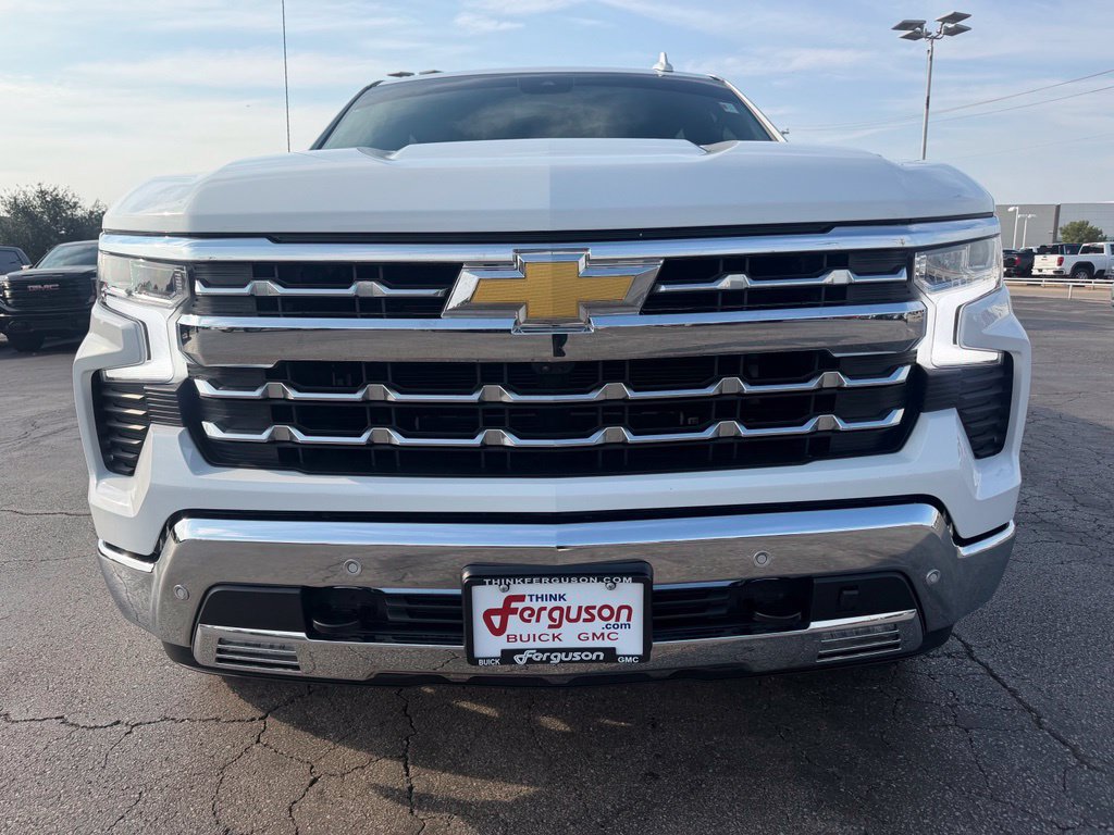 Used 2025 Chevrolet Silverado 1500 LTZ w/ Z71 Off-Road Package AWD/4WD image 7