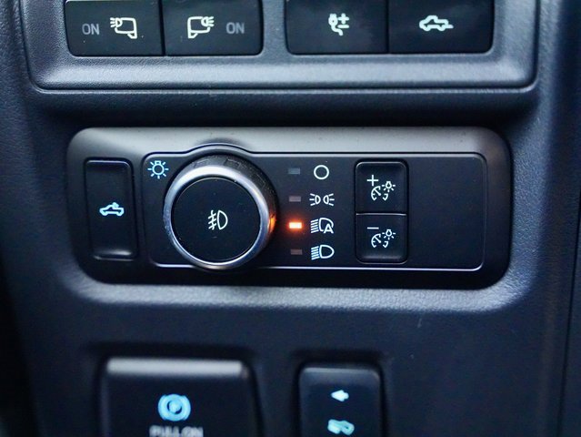 Used 2024 Ford F150 Platinum image 29