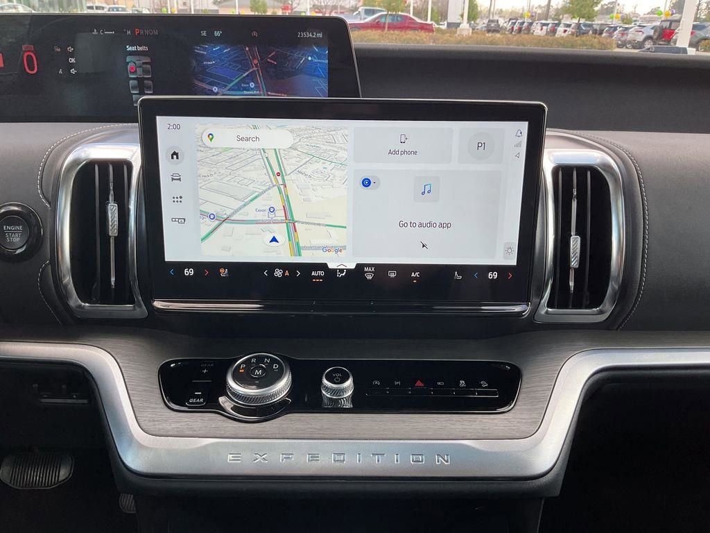 Used 2025 Ford Expedition Max Platinum image 30