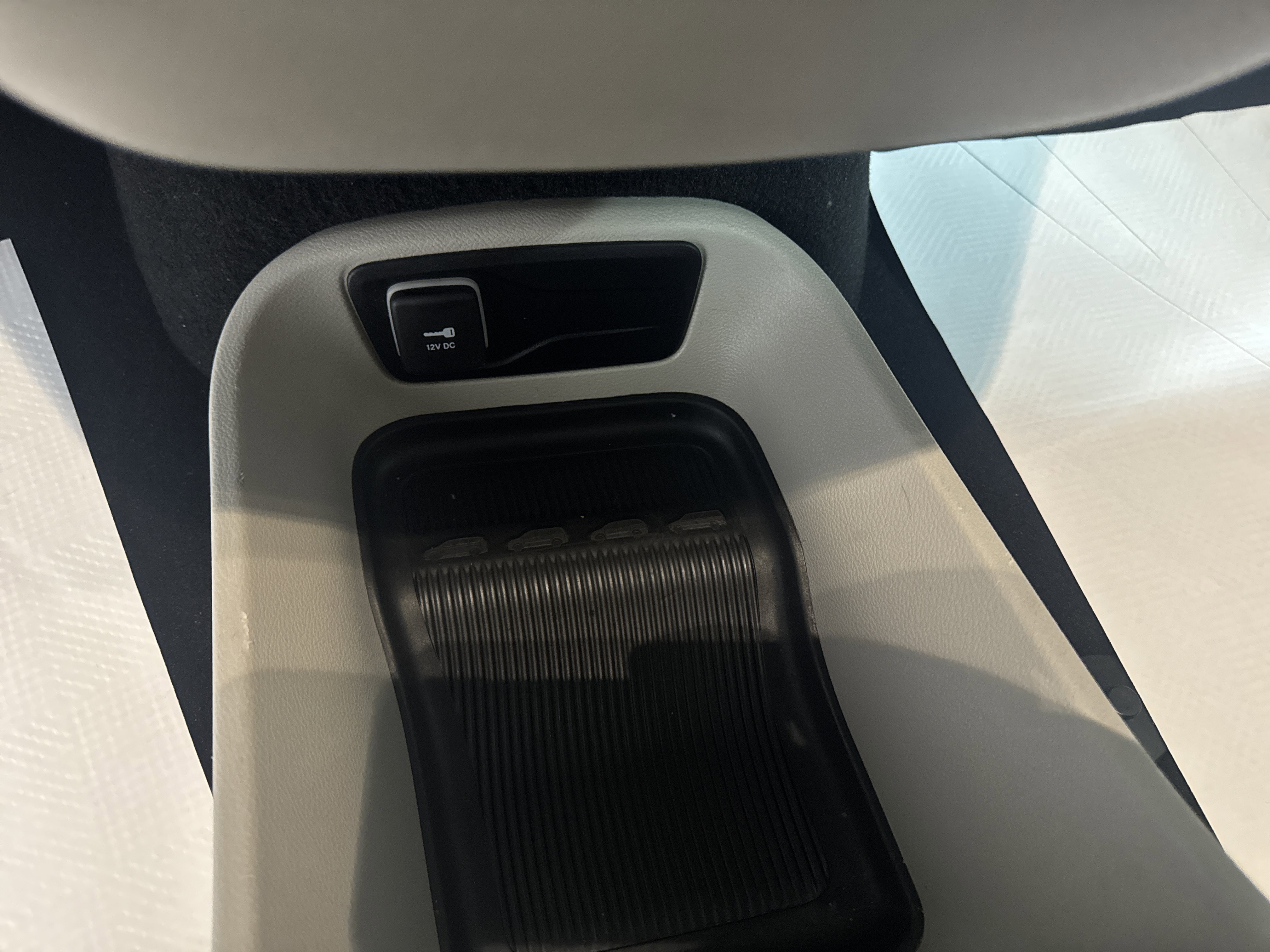 Used 2024 Chrysler Pacifica Touring-L image 24