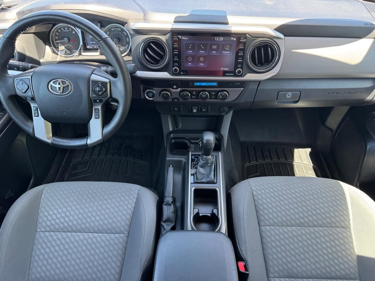 Used 2023 Toyota Tacoma SR5 AWD/4WD image 12