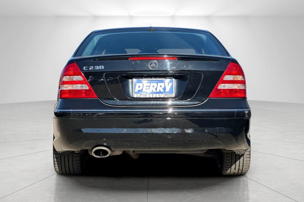 Used 2006 Mercedes-Benz C 230 Sedan image 5