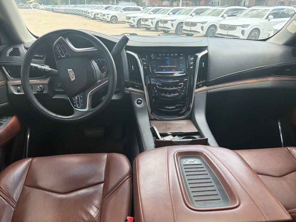 Used 2018 Cadillac Escalade Premium Luxury w/ LPO, Radiant Package AWD/4WD image 9