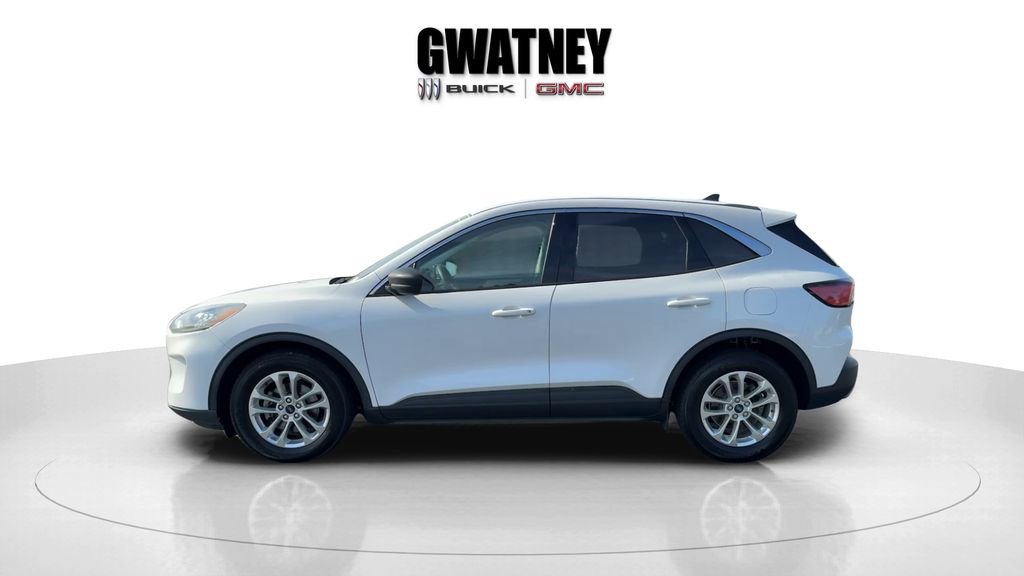 Used 2022 Ford Escape SE FWD image 3