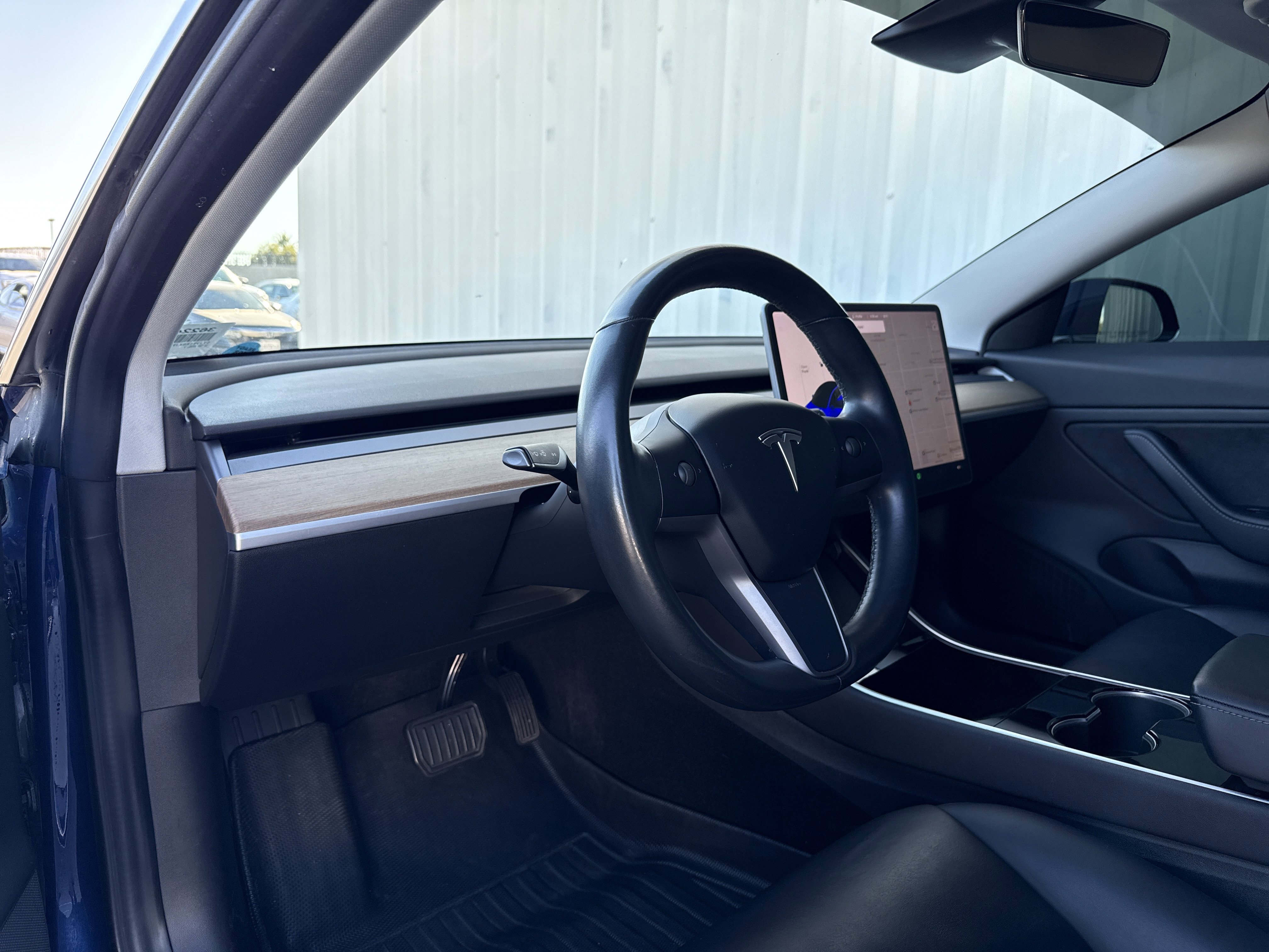 Used 2018 Tesla Model 3 Long Range image 17