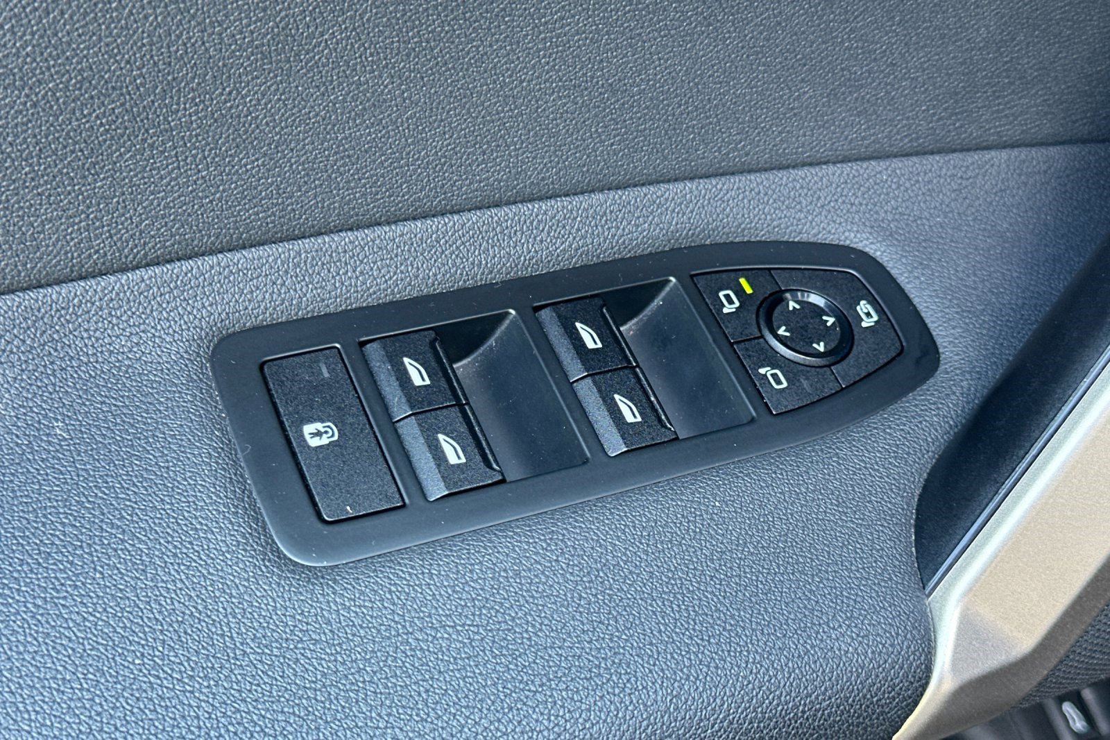 Certified 2023 BMW iX xDrive50 w/ Sport Package image 13