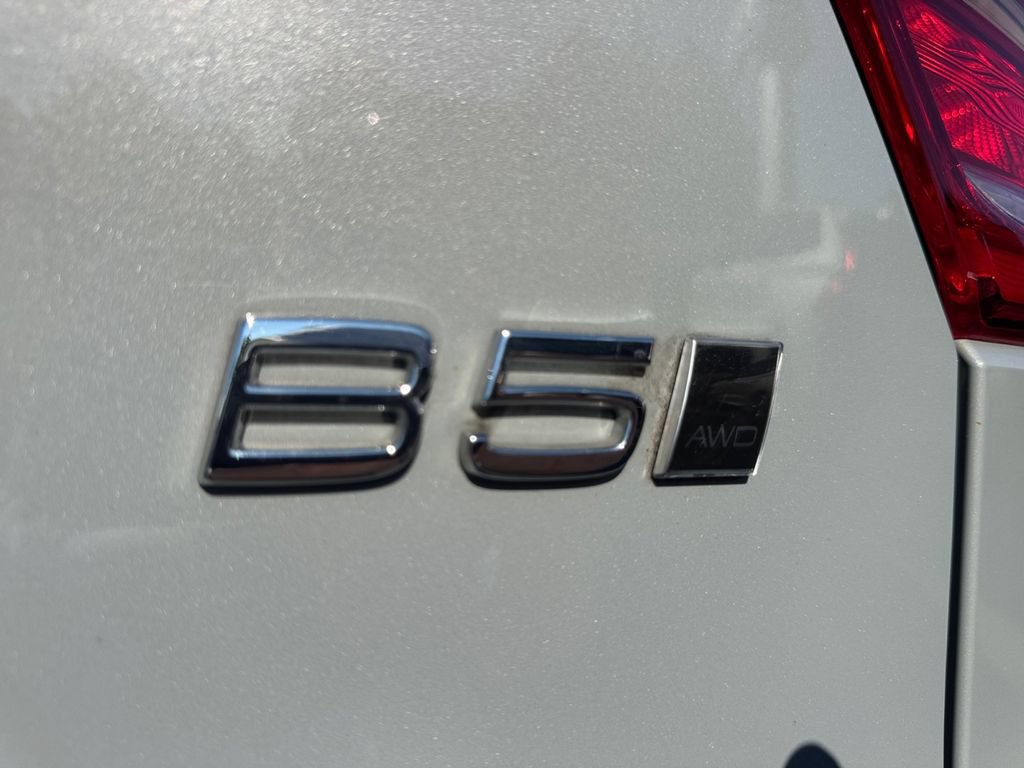 Certified 2024 Volvo XC40 B5 Ultimate w/ Climate Package AWD/4WD image 11