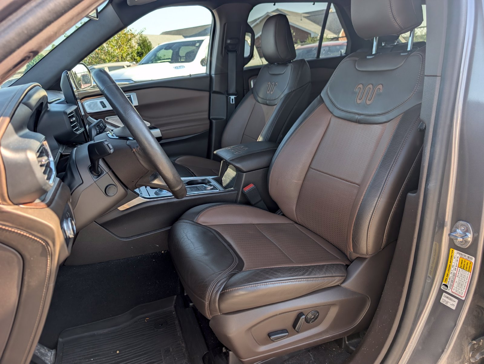 Used 2022 Ford Explorer King Ranch w/ Premium Technology Package AWD/4WD image 35