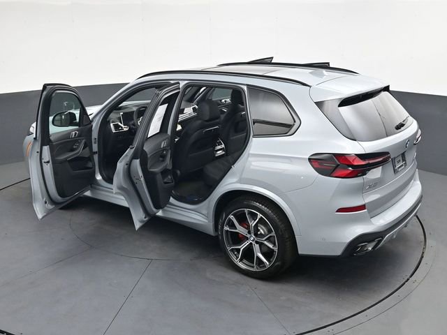 New 2026 BMW X5 xDrive40i w/ M Sport Package AWD/4WD image 46