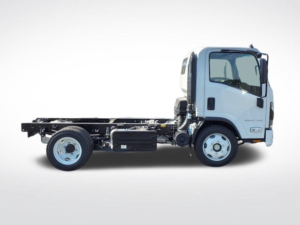 New 2025 Chevrolet Low Cab Forward 5500 XD RWD image 3