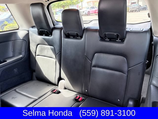 Used 2022 Nissan Pathfinder SL AWD/4WD image 8