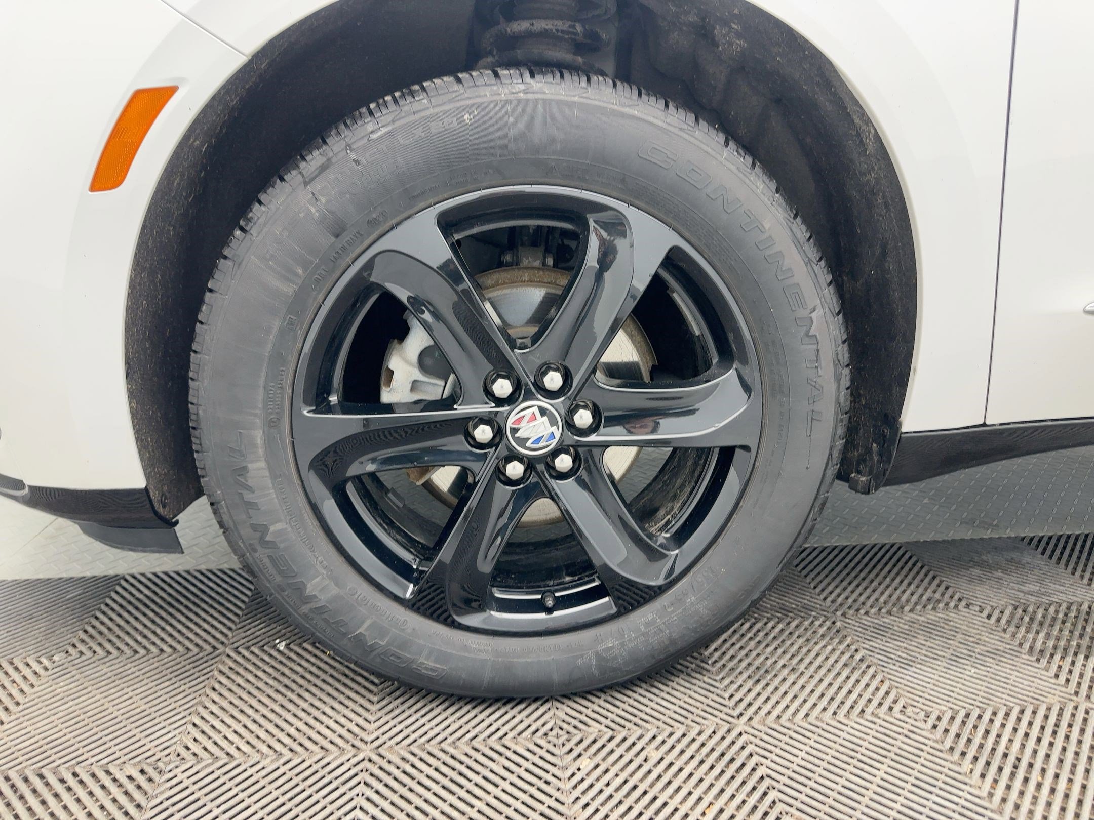 Used 2024 Buick Enclave Essence w/ Experience Buick Package image 12