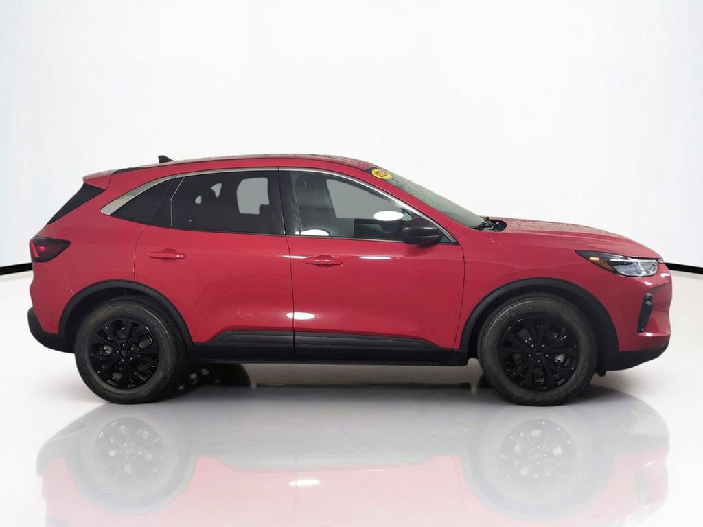 Used 2024 Ford Escape Active FWD image 4
