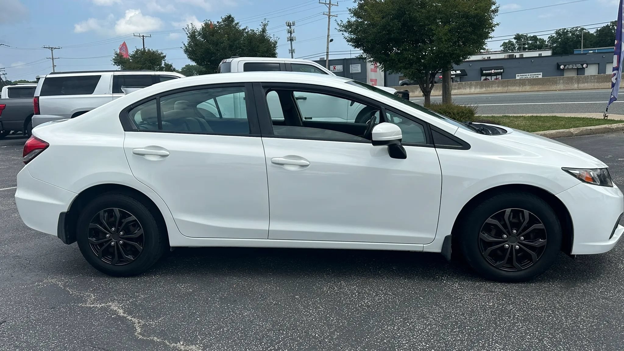 Used 2015 Honda Civic LX image 4