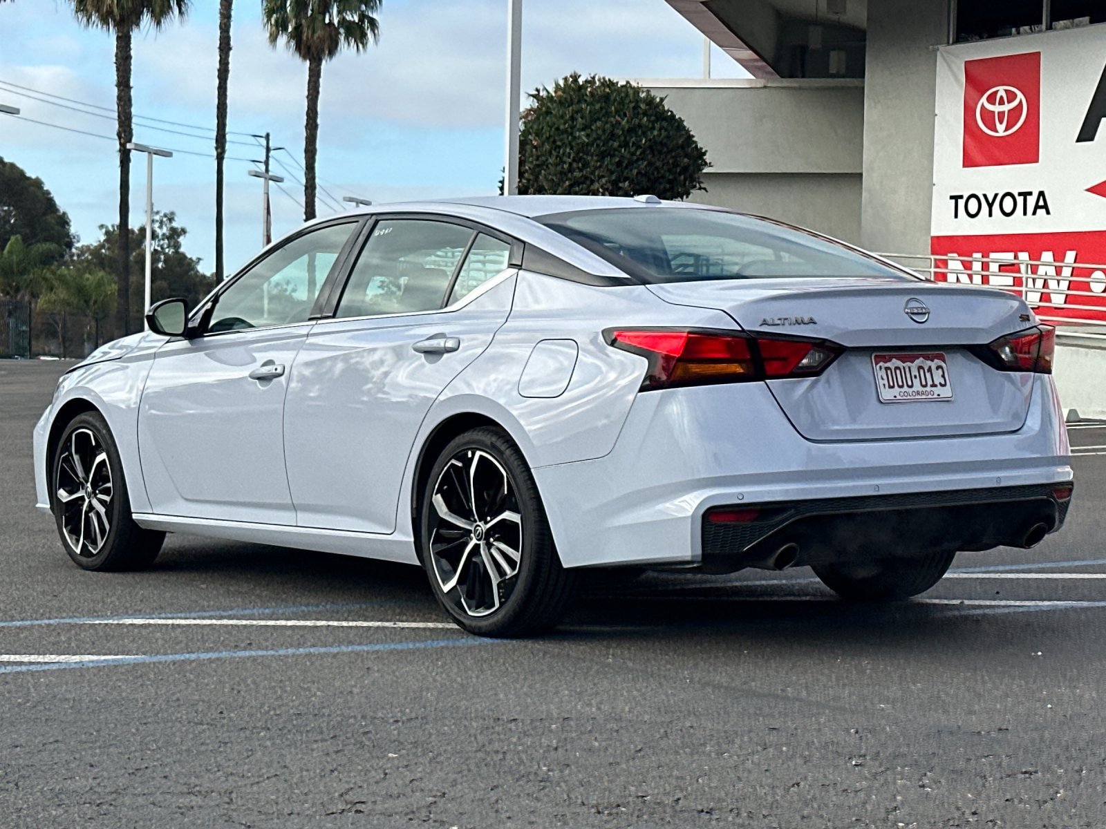 Used 2024 Nissan Altima 2.5 SR image 3