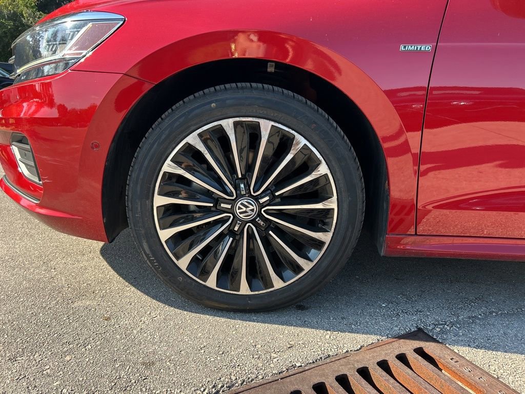 Used 2022 Volkswagen Passat 2.0T image 53