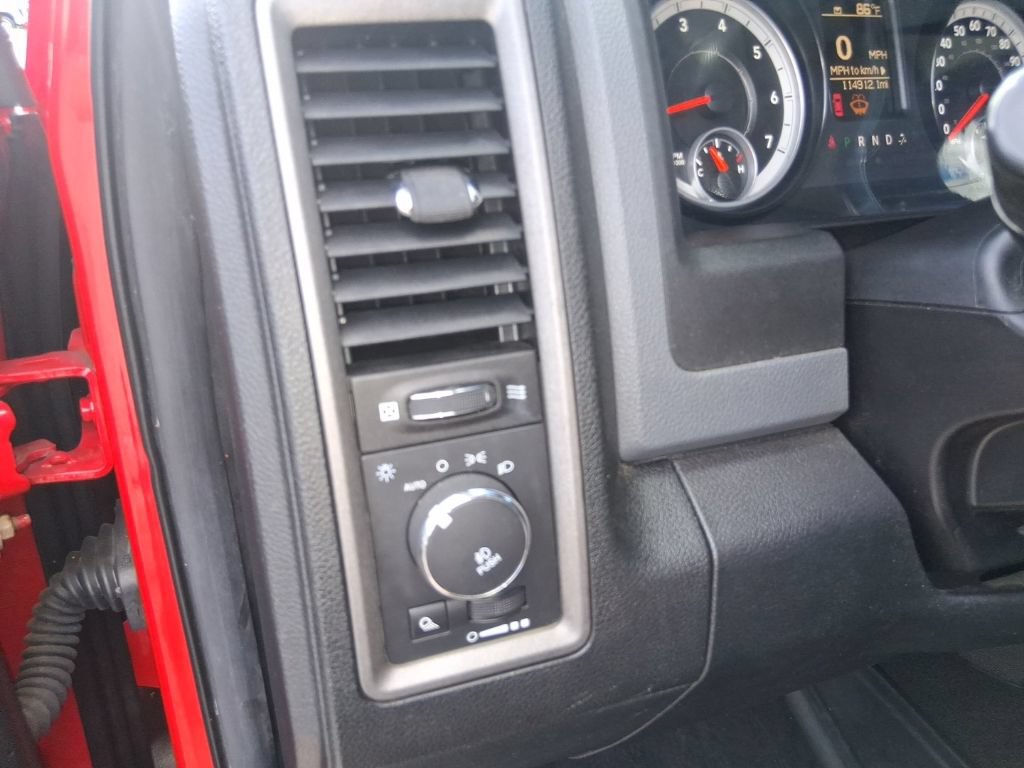Used 2014 RAM 1500 Express AWD/4WD image 14