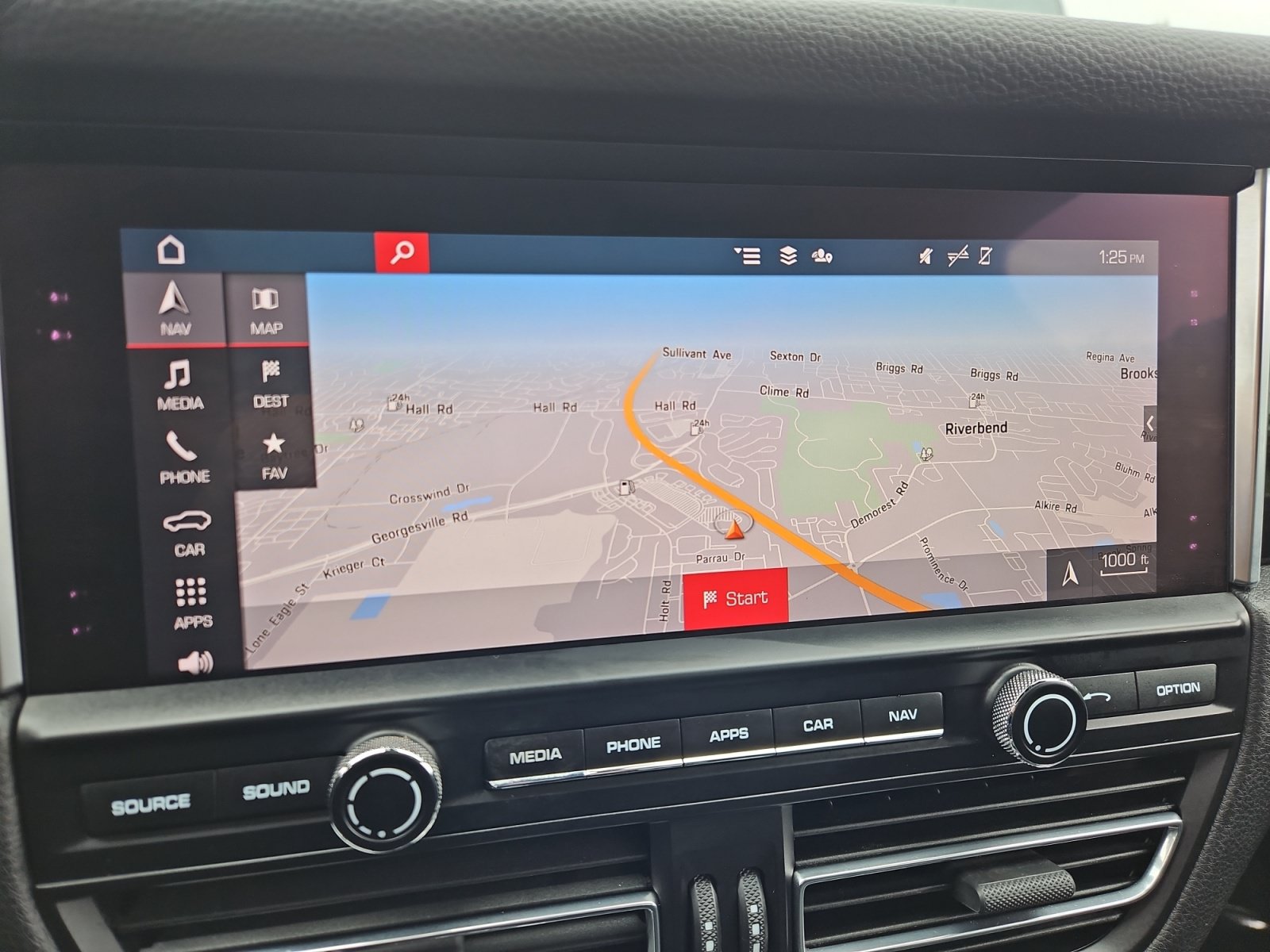 Used 2020 Porsche Macan AWD/4WD image 20