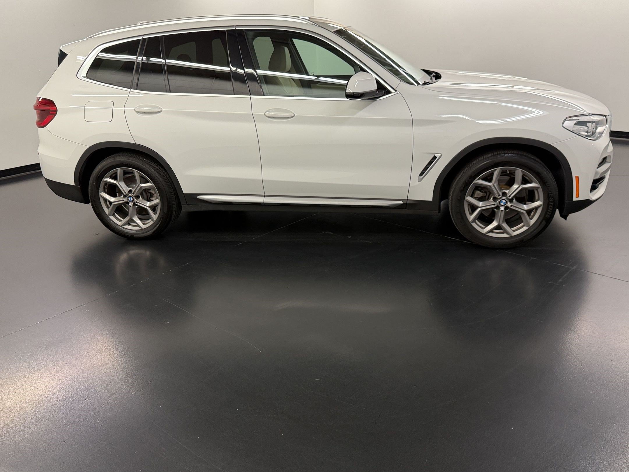 Used 2021 BMW X3 xDrive30i w/ Premium Package AWD/4WD image 8