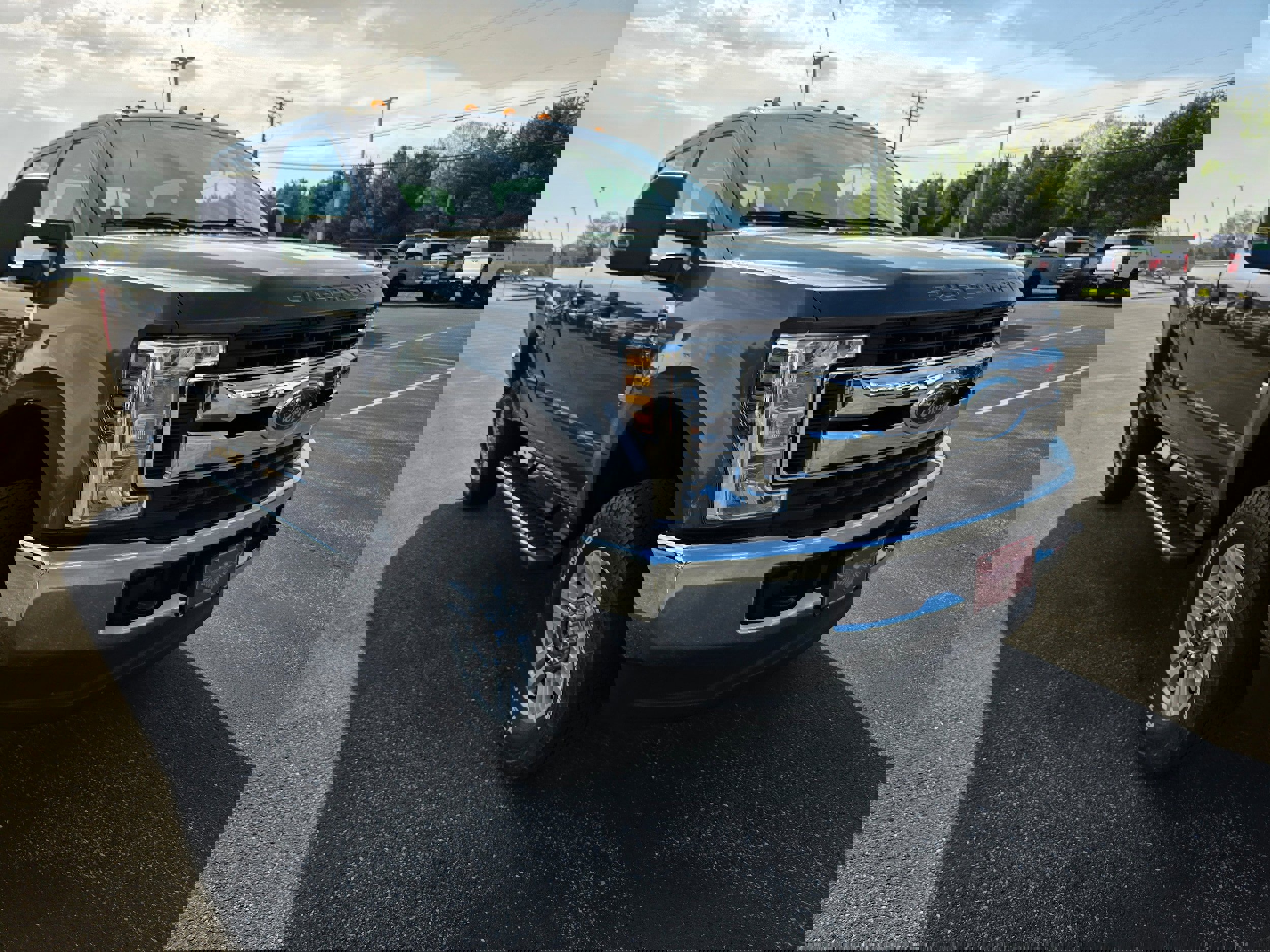 Used 2019 Ford F250 XL w/ STX Appearance Package image 5