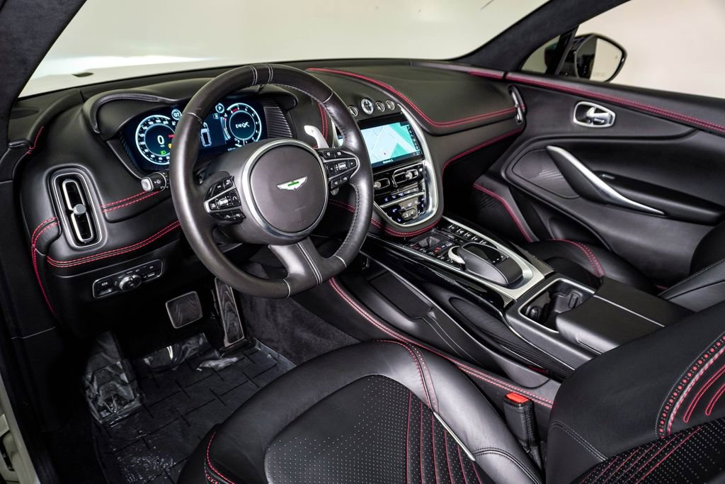 Used 2021 Aston Martin DBX AWD/4WD image 22