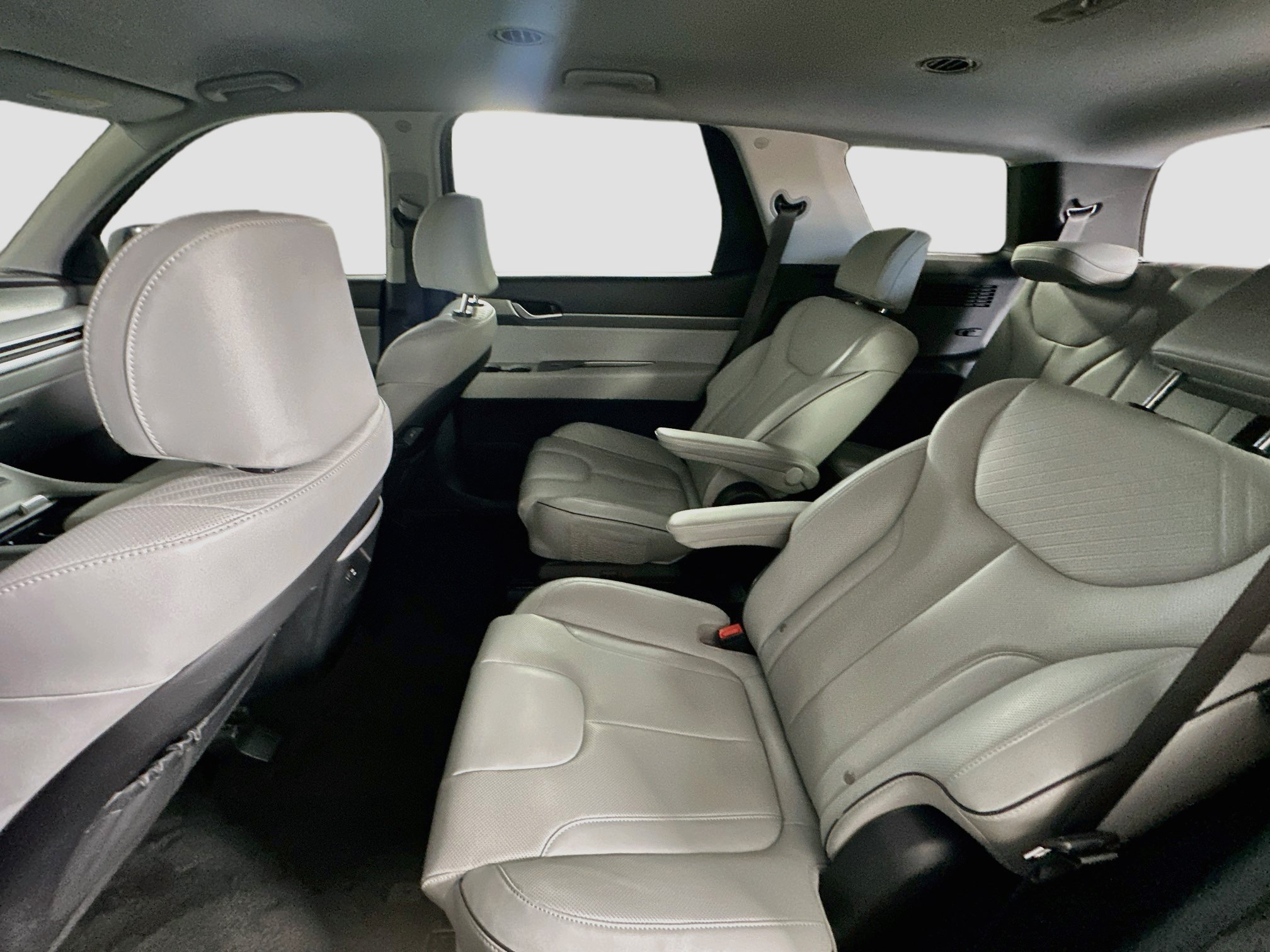 Used 2025 Hyundai Palisade SEL FWD image 28