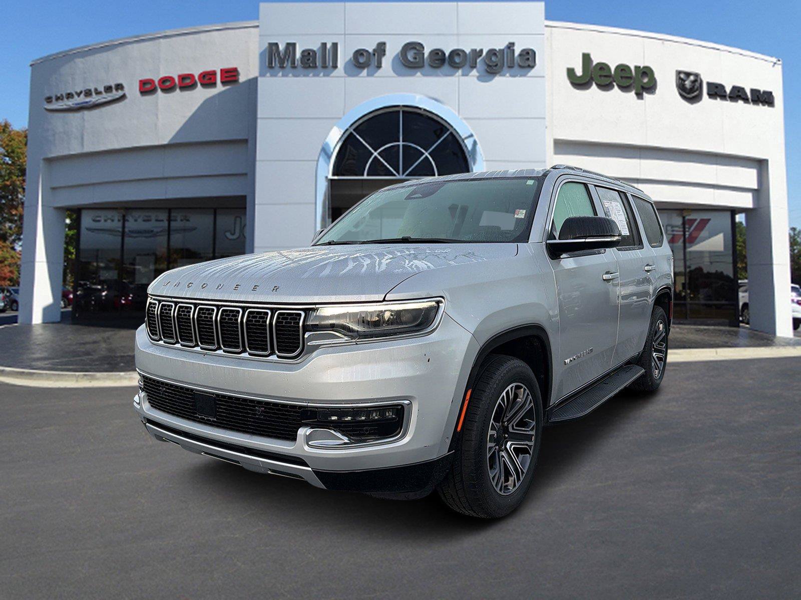 Used 2024 Jeep Wagoneer Series II w/ Flexible Seating Group RWD image 1