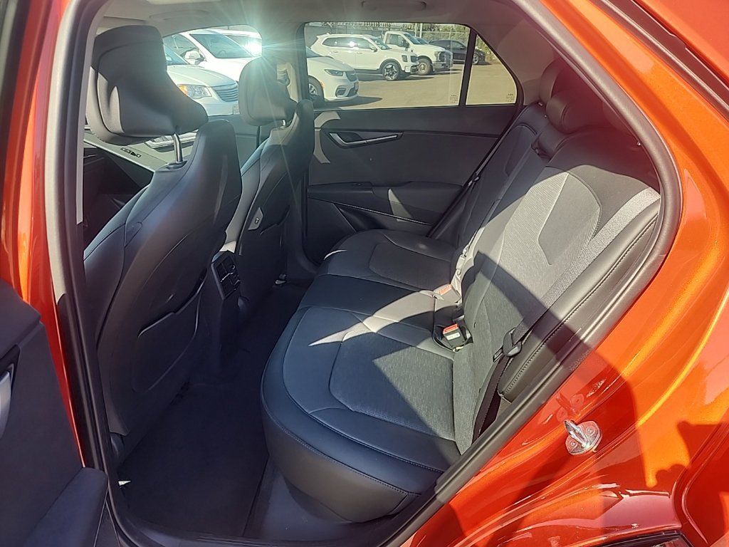 Certified 2023 Kia Niro Wave FWD image 19