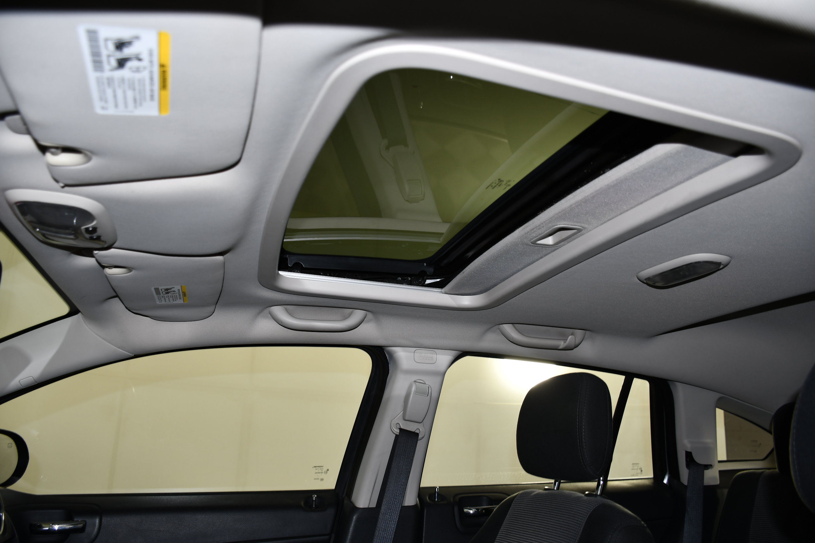 Used 2011 Dodge Caliber Mainstreet FWD image 29
