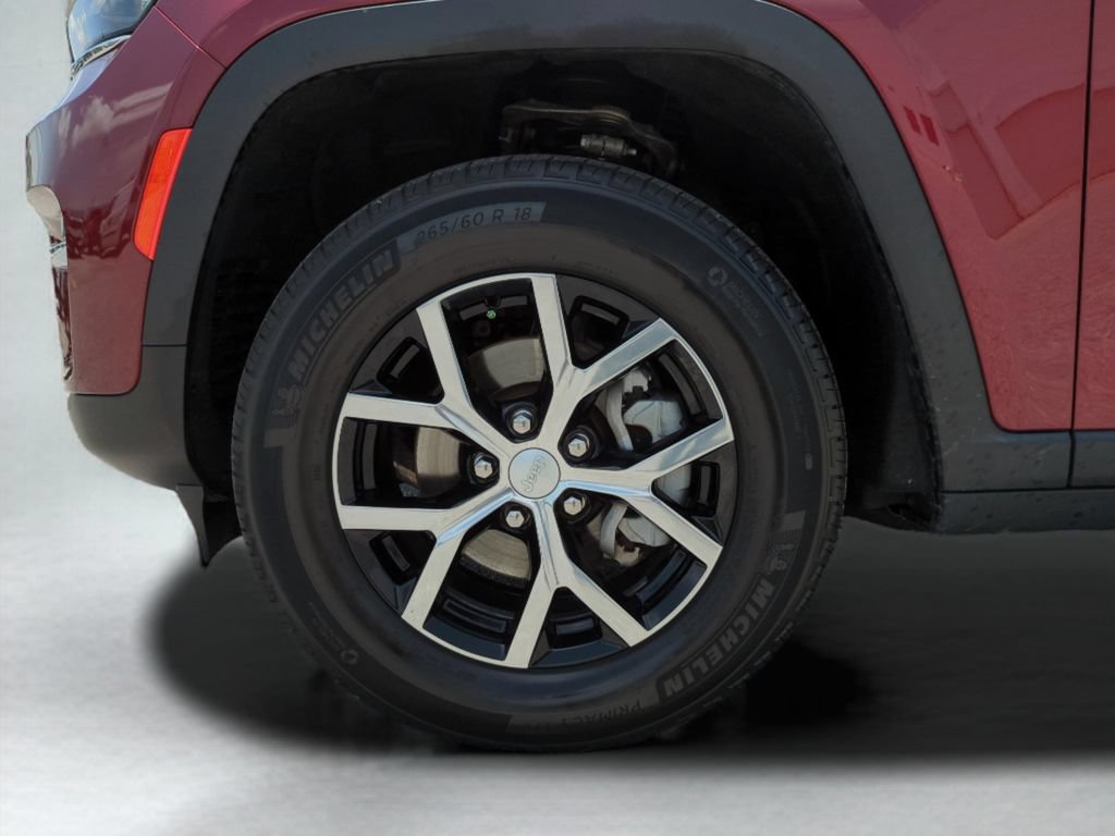Used 2023 Jeep Grand Cherokee Limited AWD/4WD image 26