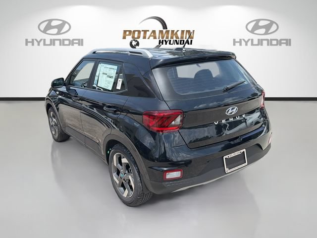 New 2026 Hyundai Venue SEL FWD image 7