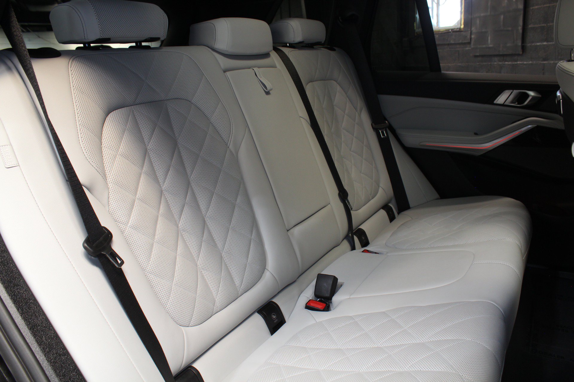 Used 2024 BMW X5 sDrive40i w/ Premium Package RWD image 46