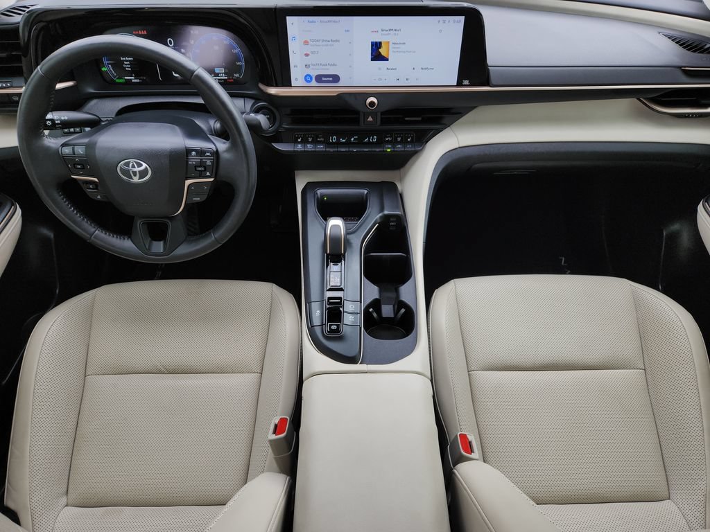 Certified 2023 Toyota Crown AWD/4WD image 28
