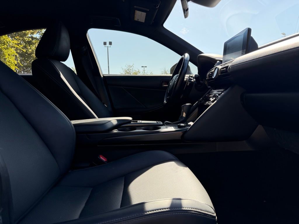 Used 2022 Lexus IS 300 w/ Accessory Package RWD image 34