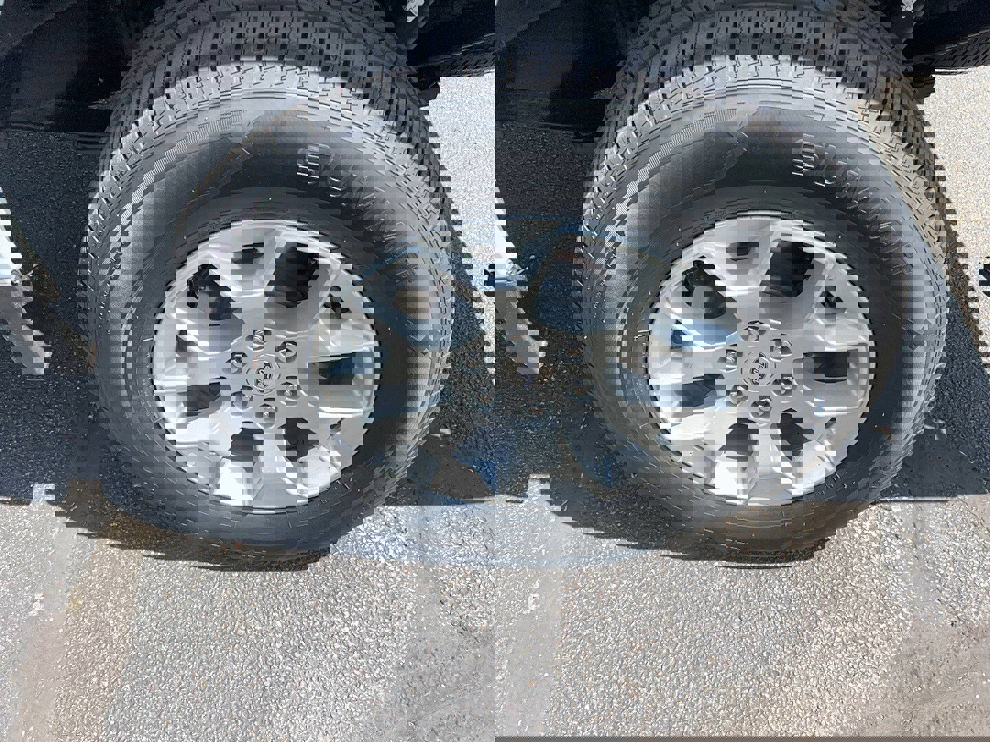 Used 2023 Ford F150 XLT image 9