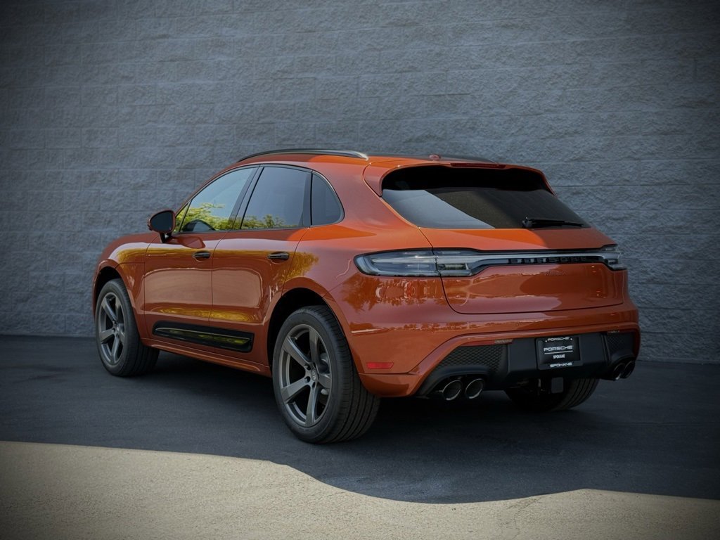 New 2025 Porsche Macan image 3