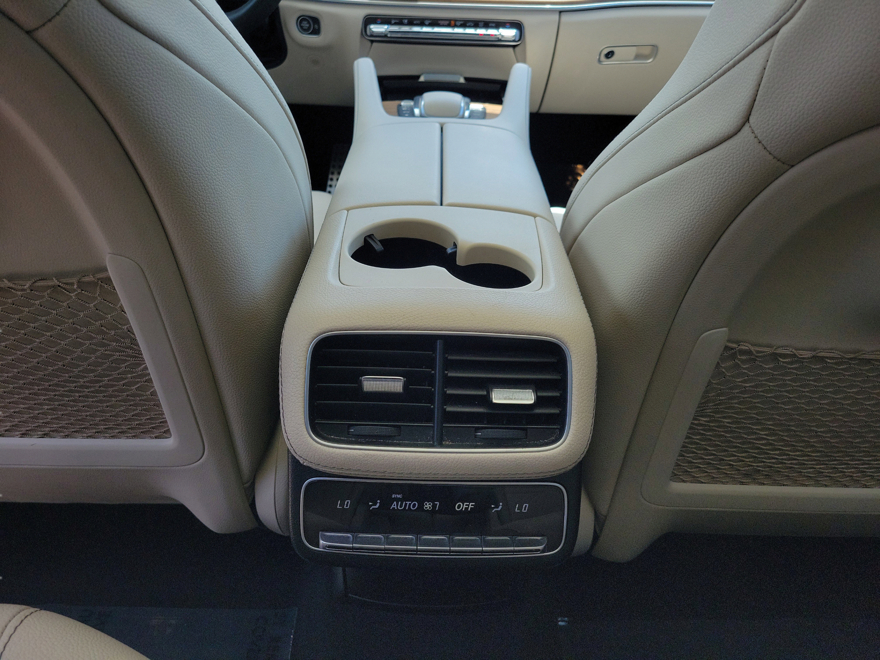 Used 2023 Mercedes-Benz GLS 450 4MATIC image 11