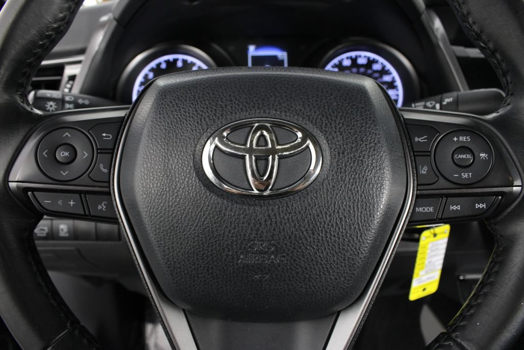 Used 2021 Toyota Camry SE FWD image 12