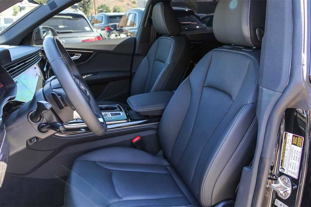 Used 2025 Audi Q8 Premium Plus w/ Premium Plus Package image 21
