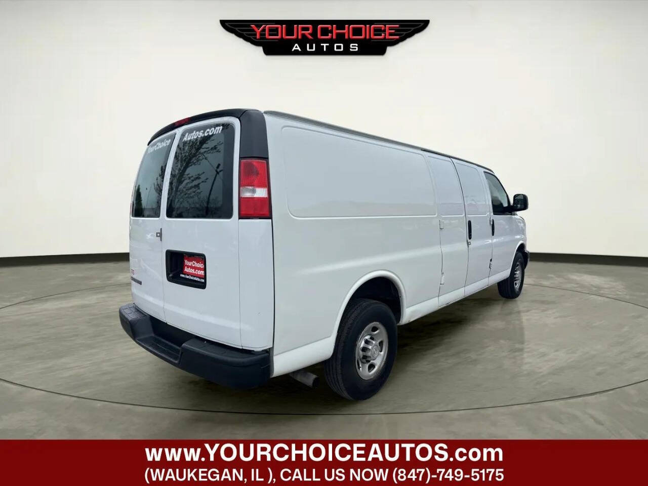 Used 2020 Chevrolet Express 2500 Extended w/ Driver Convenience Package RWD image 5