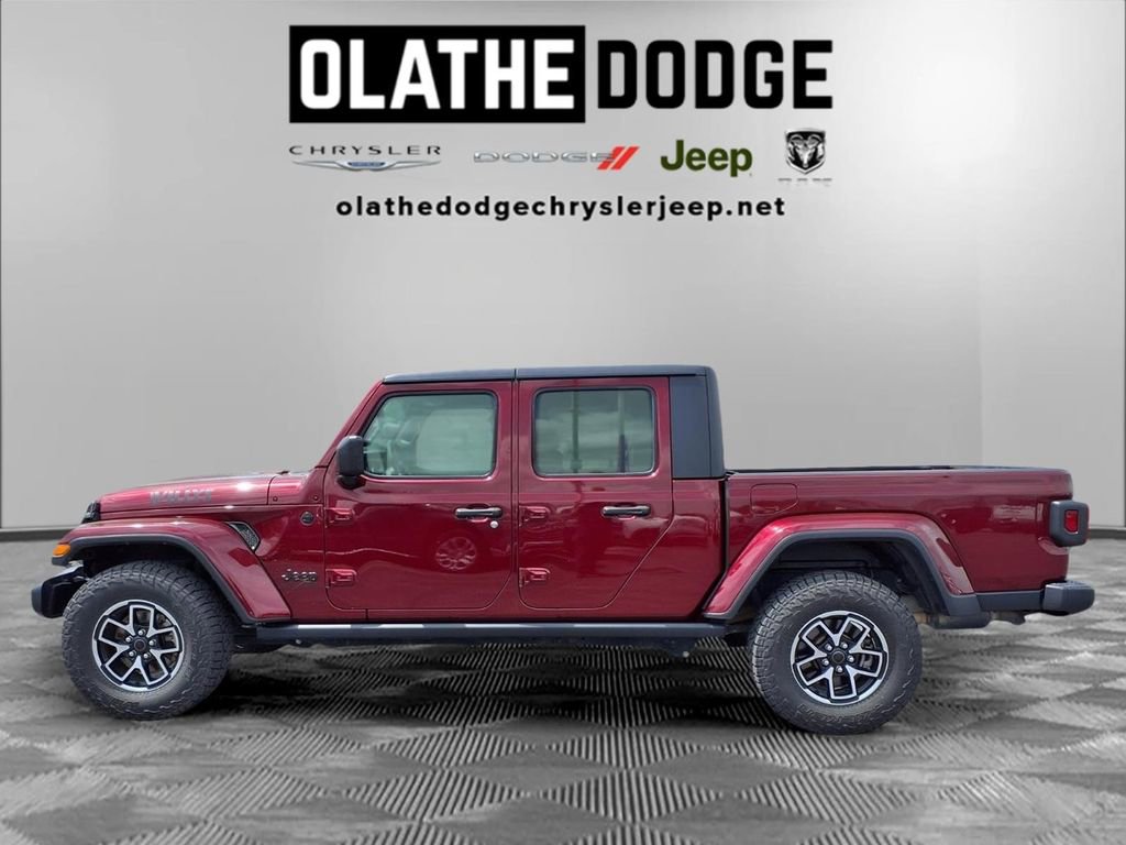 Used 2021 Jeep Gladiator Willys image 20