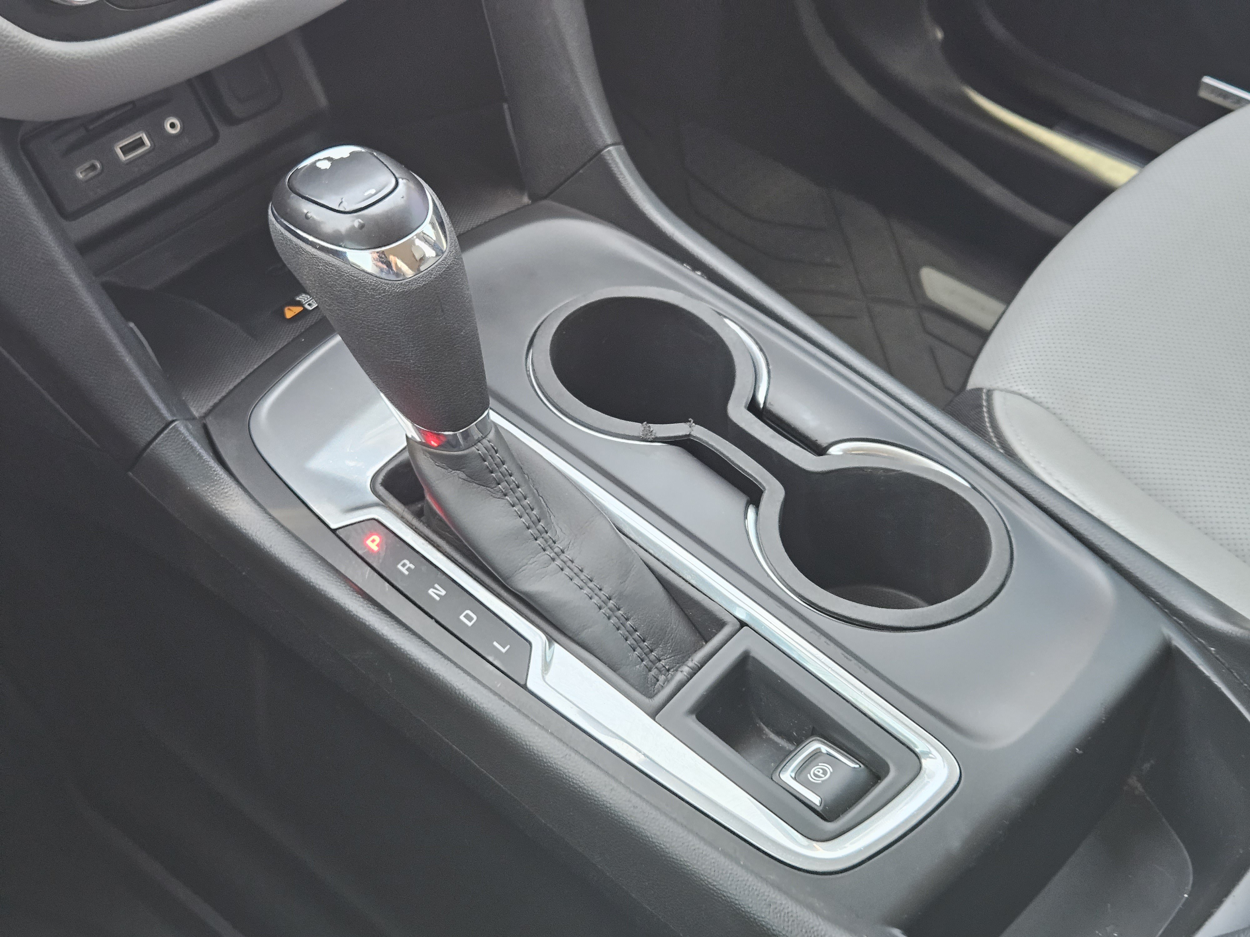 Used 2020 Chevrolet Equinox Premier FWD image 19