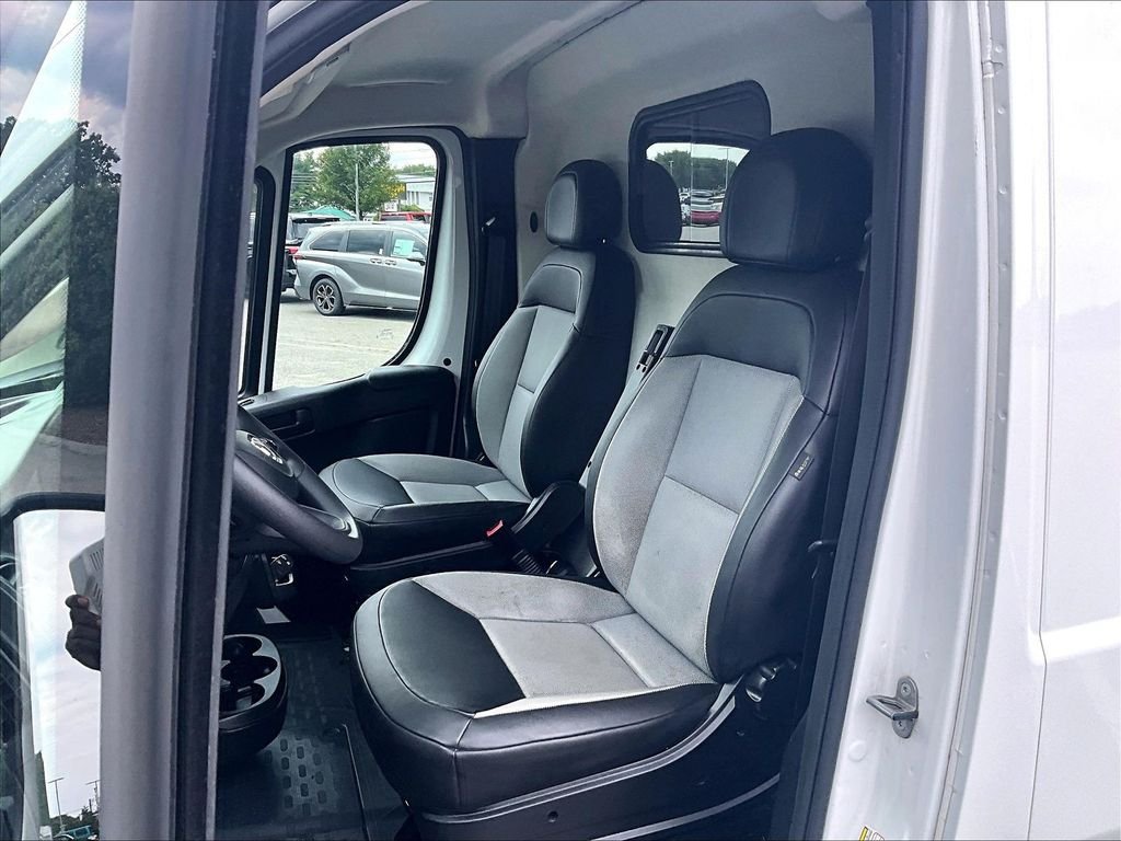 Used 2025 RAM ProMaster 2500 w/ Convenience Group FWD image 10