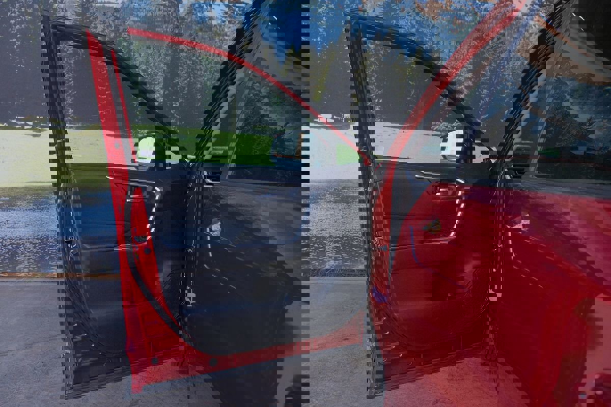 Used 2022 Toyota RAV4 XLE image 11