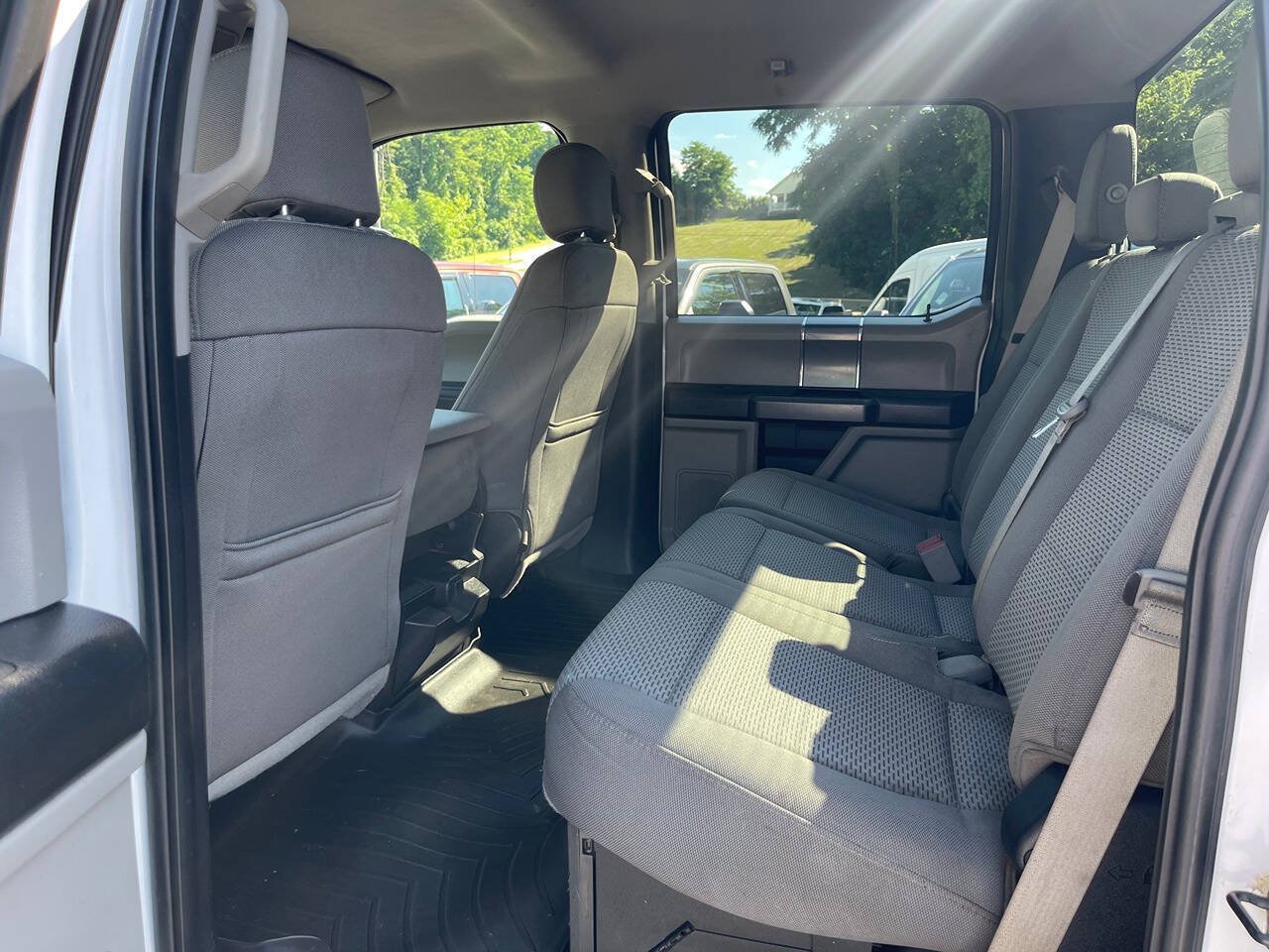 Used 2018 Ford F250 XLT w/ XLT Premium Package AWD/4WD image 25