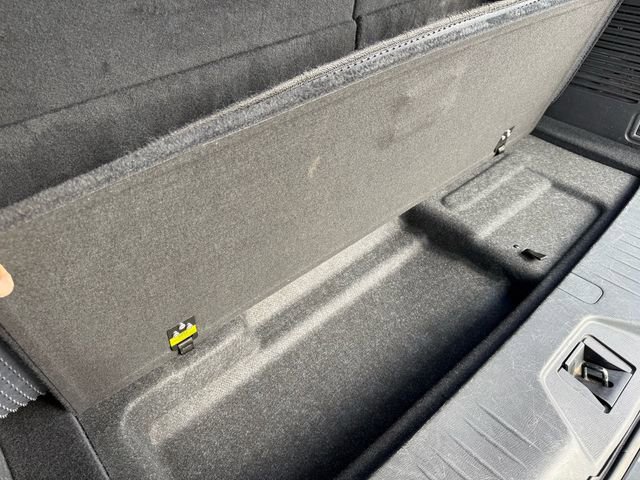 Used 2024 Nissan Armada SL image 36