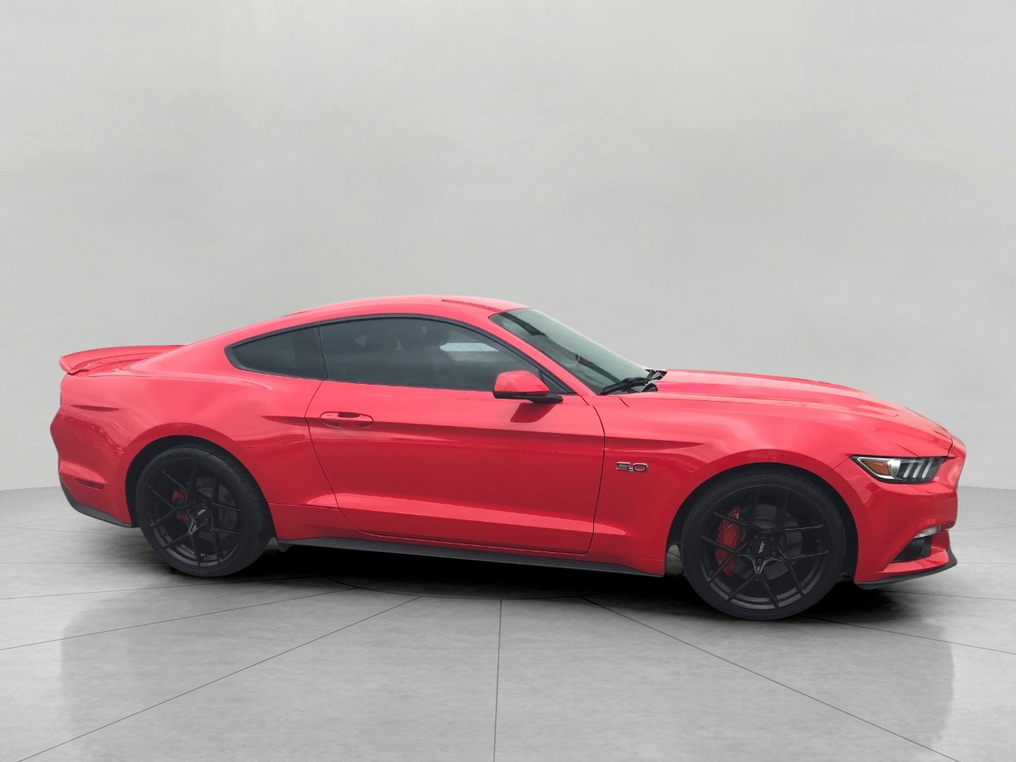 Used 2015 Ford Mustang GT Premium w/ Equipment Group 401A RWD image 9